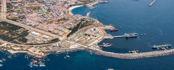 Vista aérea del Puerto de Sines, en Portugal.