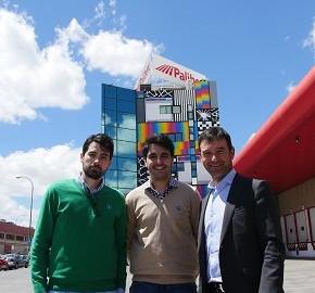 Jaime Colsa, consejero delegado de Palibex (derecha), junto a los hermanos Adrián y David Rodríguez.