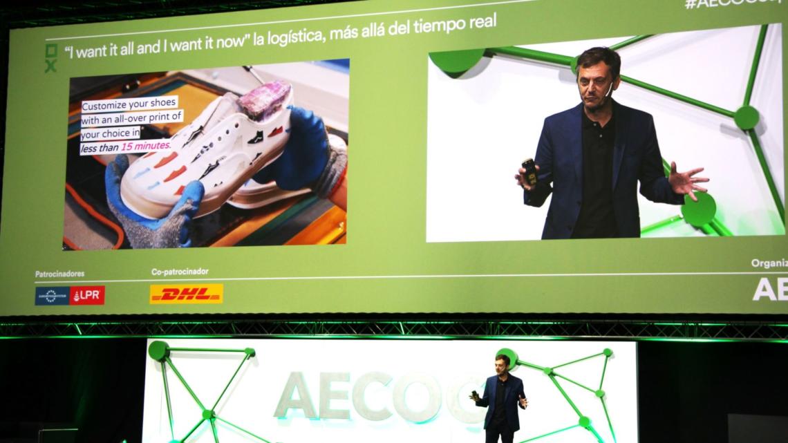 Javier Creus, fundador de Ideas For Change, durante su intervención sobre integración digital.
