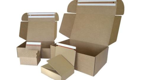 Caja con doble precinto adhesivo y solapa de cartón para comercio electrónico. Foto: Ineco.
