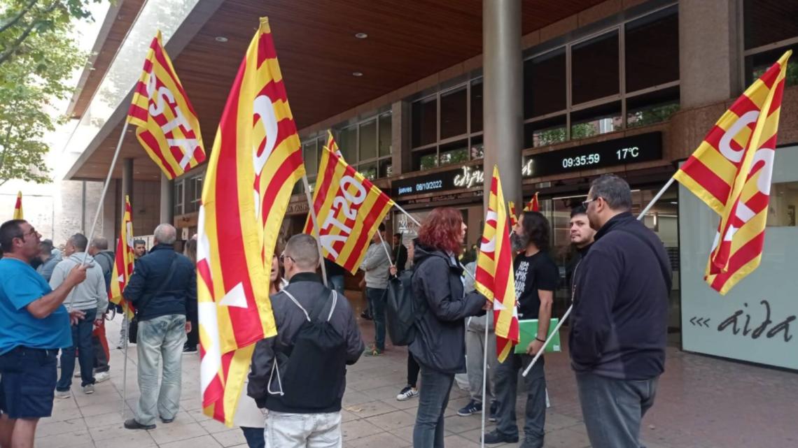 Protesta de transportistas en Zaragoza. Imagen de archivo de protesta de transportistas en Zaragoza. Toni Galan