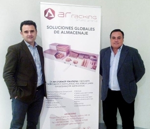 Xoxé Ángel Pérez (izquierda) y Ricardo García Moscoso, responsables de la nueva delegación de AR Racking en Galicia.