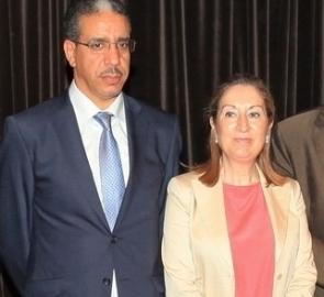 Ana Pastor, ministra de Fomento, y Aziz Rabbah, homólogo marroquí, en la inauguración del SIL 2013.