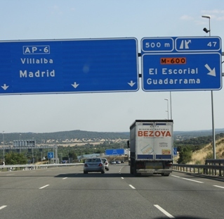 El tramo de la AP-6, Villalba-Villacastín, es uno de los seis que forman parte del plan piloto de desvío de vehículos pesados.