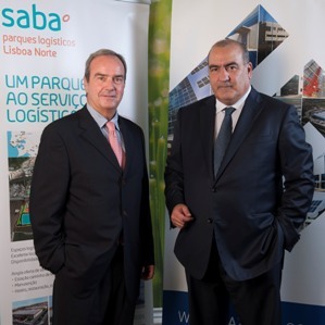 De izquierda a derecha, Josep Oriol, Director General de Saba Parques Logísticos, y José de la Calle, senior vice president y director general de Gazeley España y Portugal.