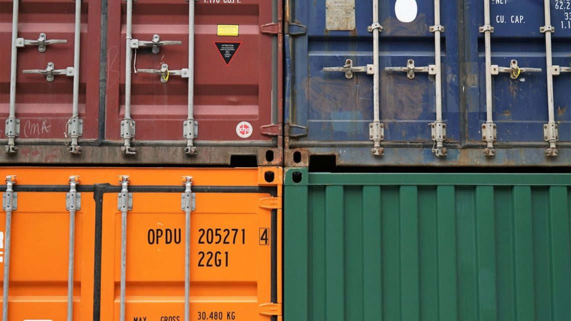 El volumen del comercio de mercancías en el cuarto trimestre de 2022 disminuyó un 2,4%.