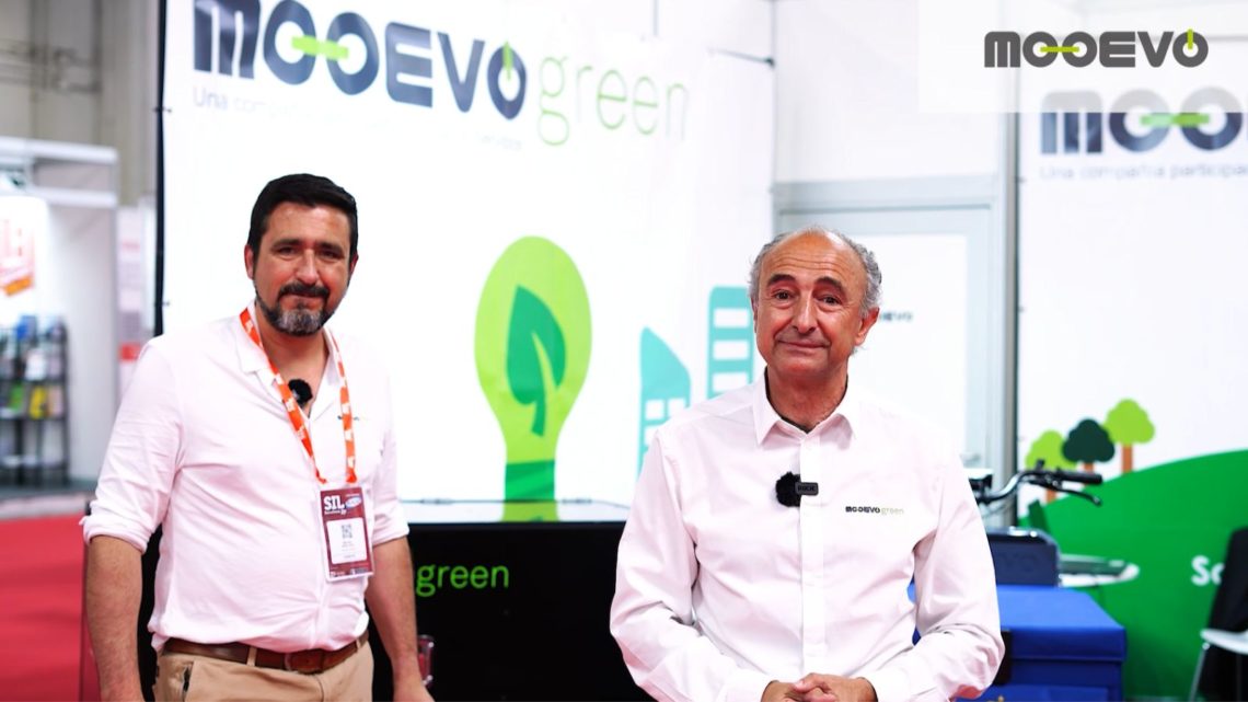 Miguel Ángel Sanz Coll, director de desarrollo de Sacyr Green, e Ignacio Estellés, CEO de Mooevo, explican la necesidad de cambiar el estilo de movilidad en las ciudades.