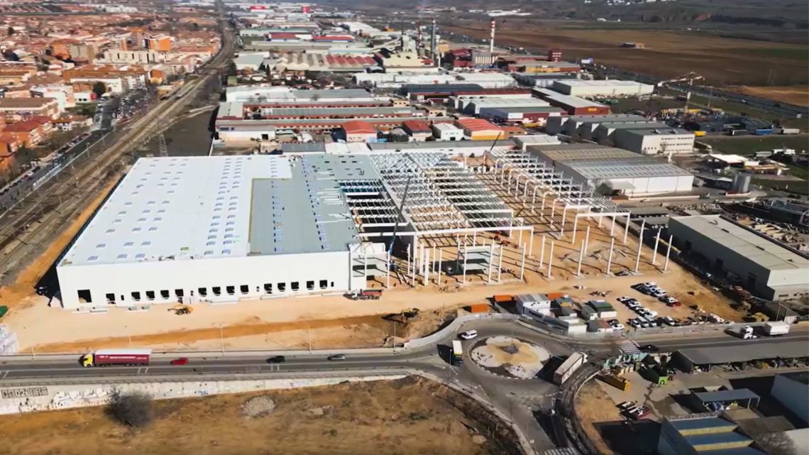 Zanda Reim ha inaugurado un nuevo centro logístico de 36.314 m2 en el Corredor del Henares que estará en funcionamiento próximamente.