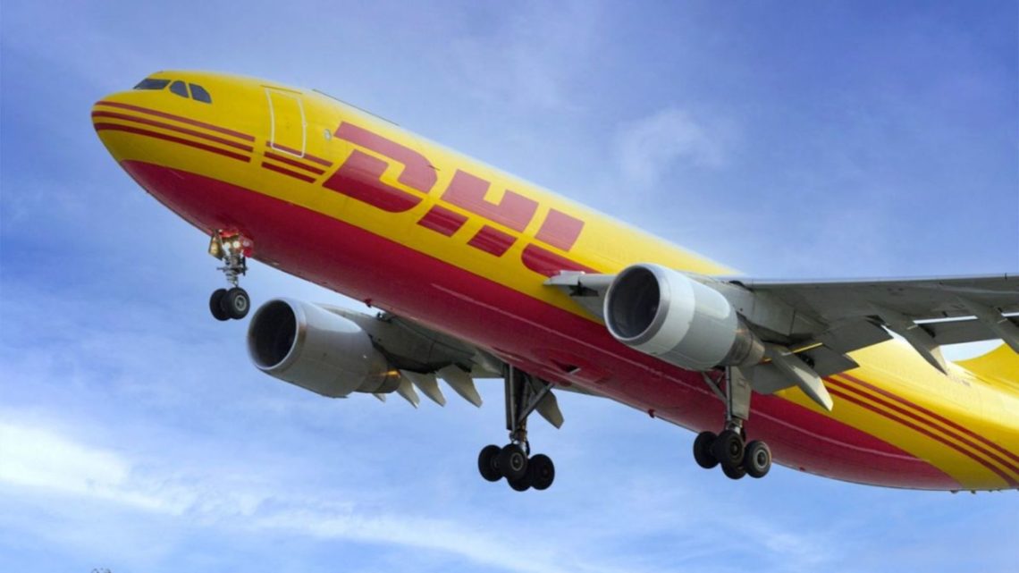 DHL Express ha anunciado hoy su ajuste de precios de cara a 2024 que entrará en vigor el próximo 1 de enero.