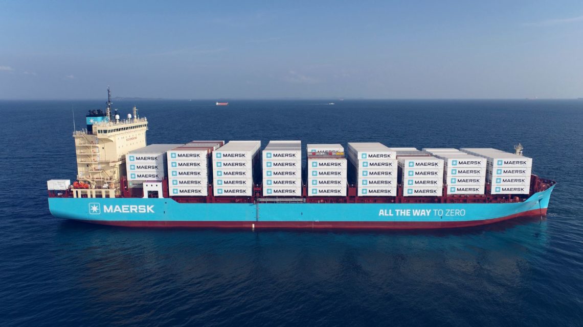 El proveedor logístico entregará entre 2023 y 2024 un total de 20.000 contenedores de cuarenta pies de Amazon haciendo uso de biocombustibles. A través del servicio “ECO Delivery” de Maersk, la compañía estima que evitará que se expulsen más de 44.600 toneladas métricas de CO2.