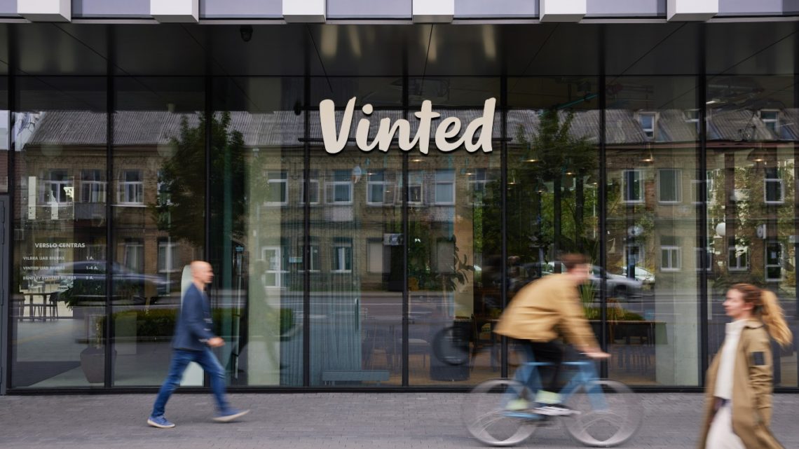 Vinted tiene su sede en Vilnius, Lituania, y oficinas en Ámsterdam, Berlín, Hamburgo, Kaunas y Praga.