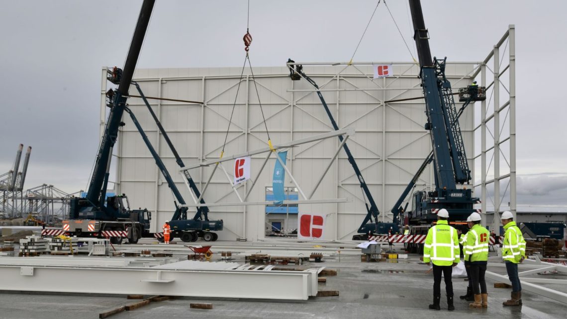 Maersk construye un almacén frigorífico XXL en el puerto de Róterdam.
