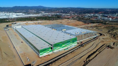 Lidl invierte 140 millones en su mayor centro logístico de España.
